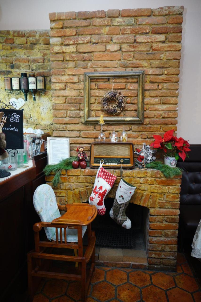 Penzion Restaurant Jakub Poprad Exterior foto