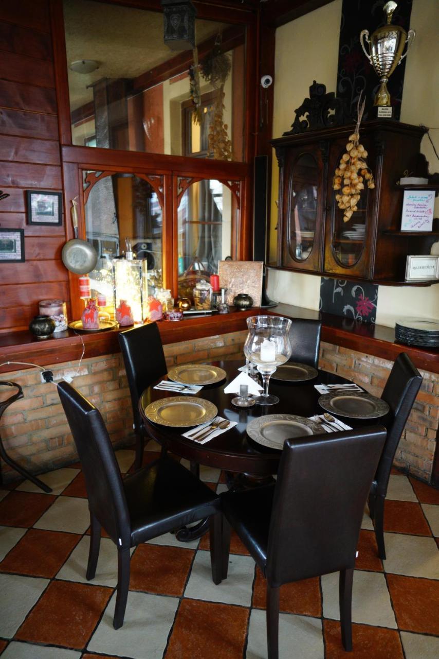 Penzion Restaurant Jakub Poprad Exterior foto